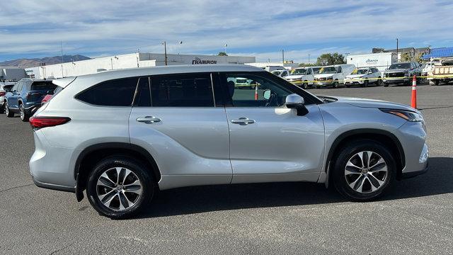 used 2022 Toyota Highlander car, priced at $40,984