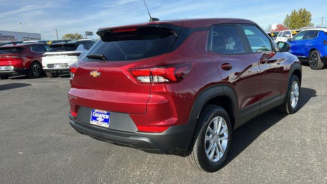 new 2025 Chevrolet TrailBlazer car, priced at $27,635