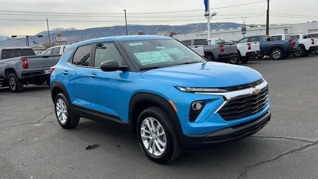 new 2025 Chevrolet TrailBlazer car, priced at $28,030