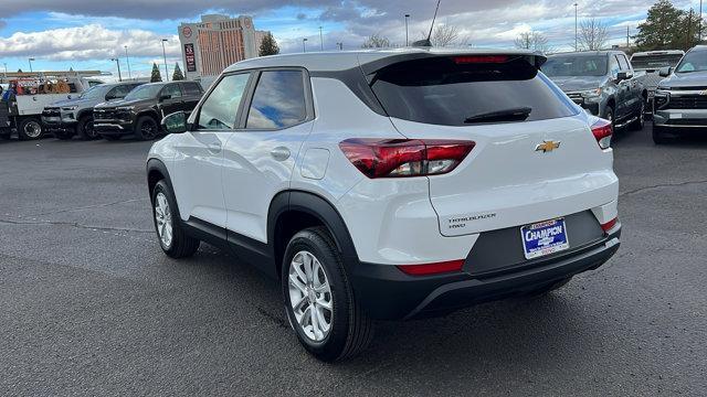 new 2025 Chevrolet TrailBlazer car, priced at $27,635