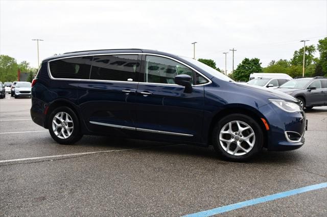 used 2017 Chrysler Pacifica car, priced at $14,995