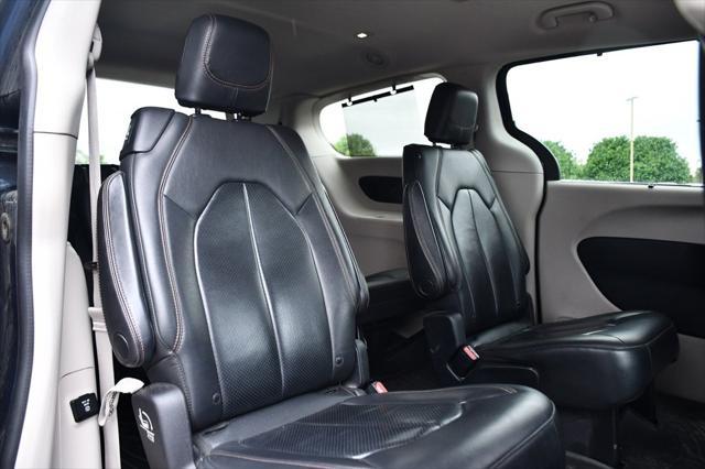 used 2017 Chrysler Pacifica car, priced at $14,995
