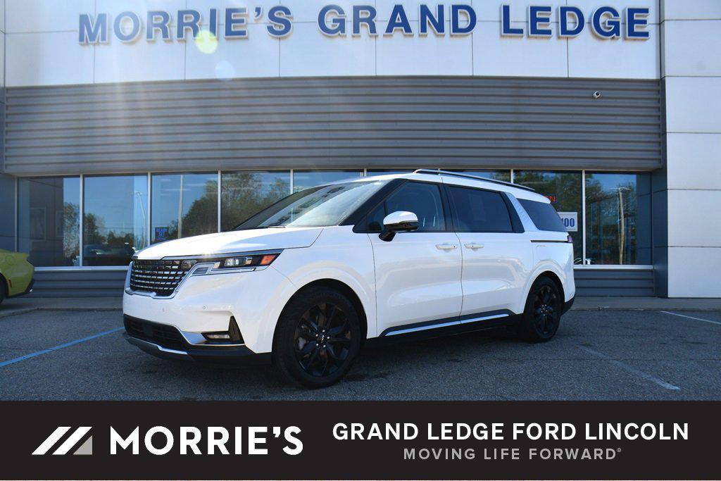 used 2024 Kia Carnival car, priced at $42,249