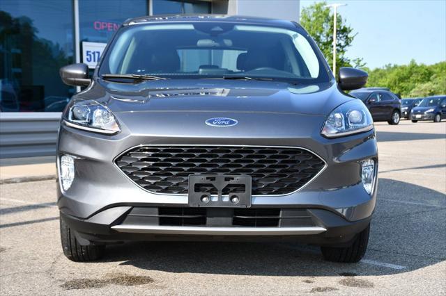 used 2022 Ford Escape car, priced at $25,995
