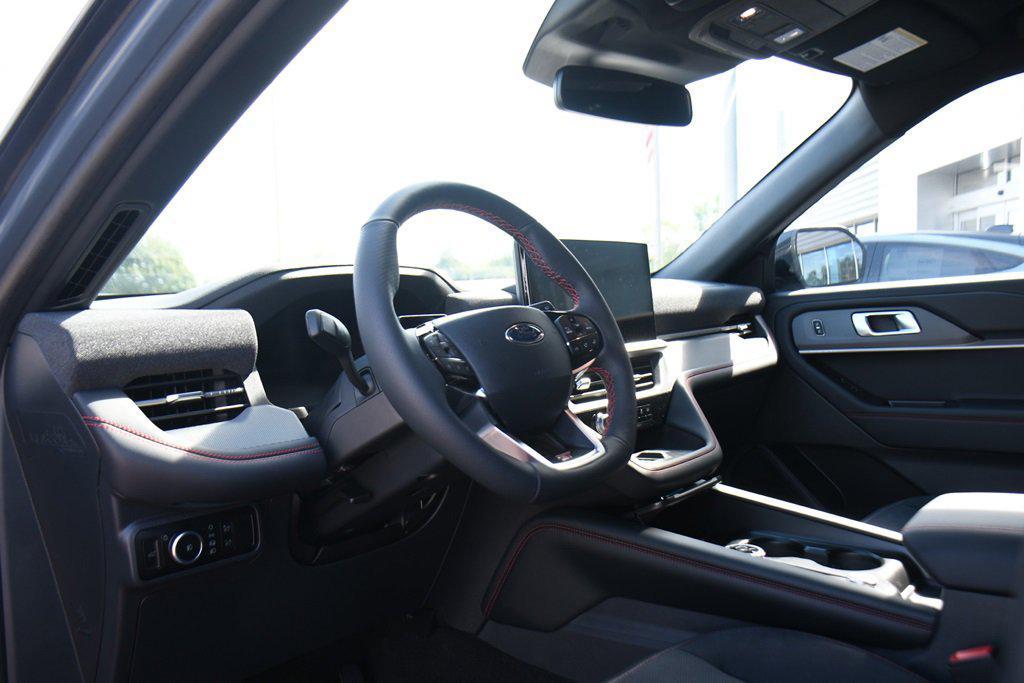 new 2025 Ford Explorer car, priced at $58,030