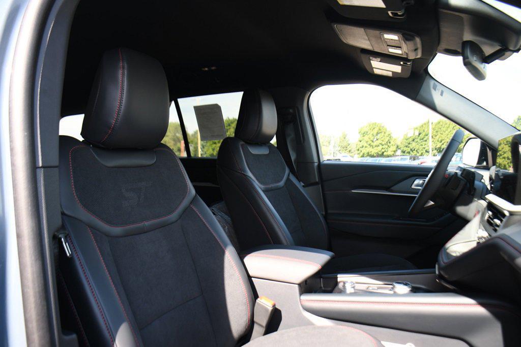 new 2025 Ford Explorer car, priced at $58,030
