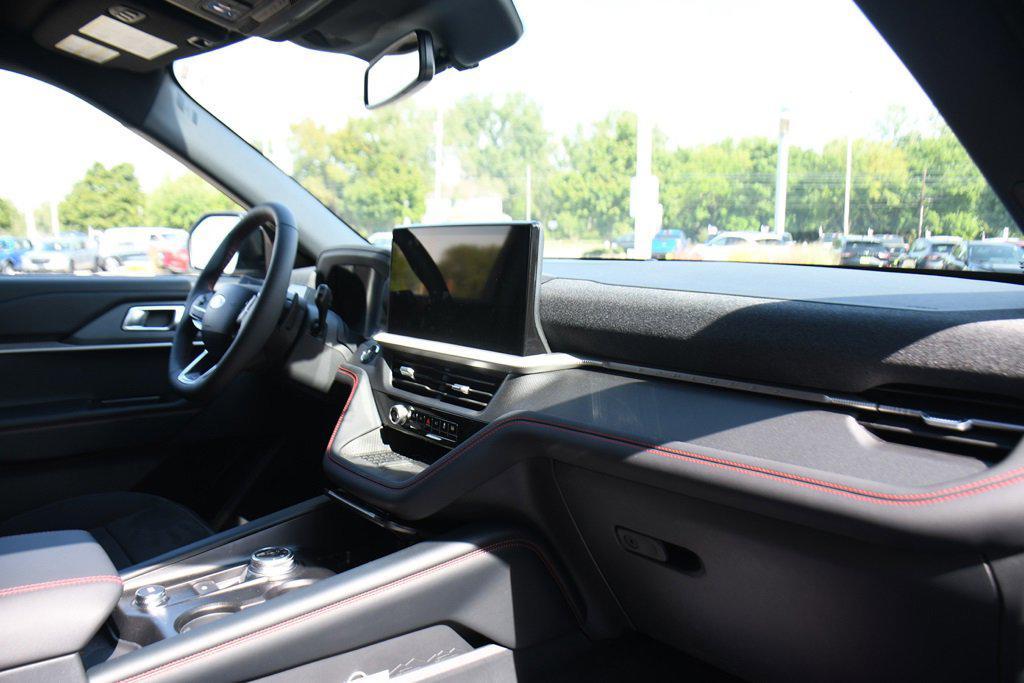 new 2025 Ford Explorer car, priced at $58,030
