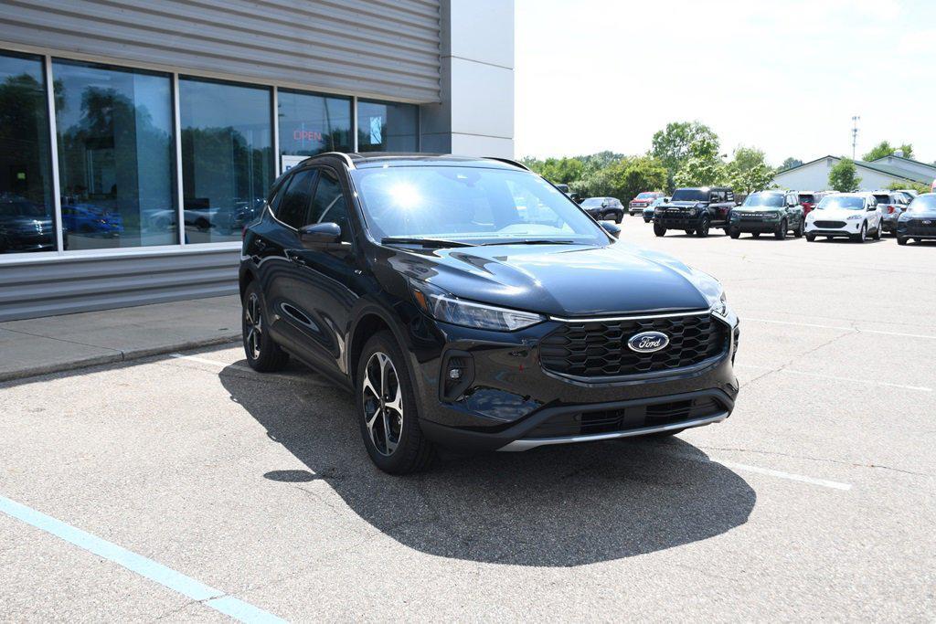 used 2025 Ford Escape car, priced at $32,095