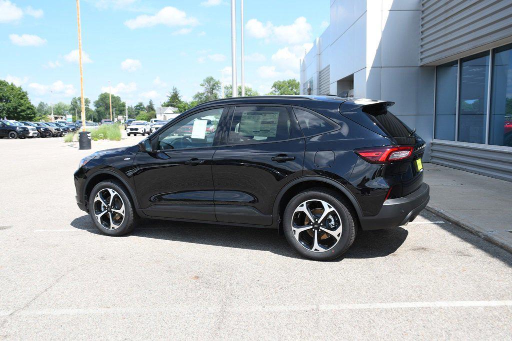 used 2025 Ford Escape car, priced at $32,095