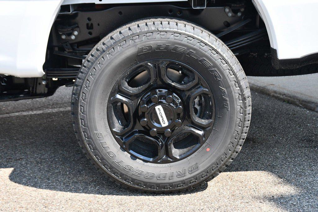 new 2025 Ford F-350 car, priced at $50,476