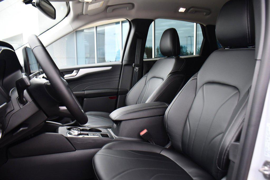 new 2025 Ford Escape PHEV car, priced at $35,407