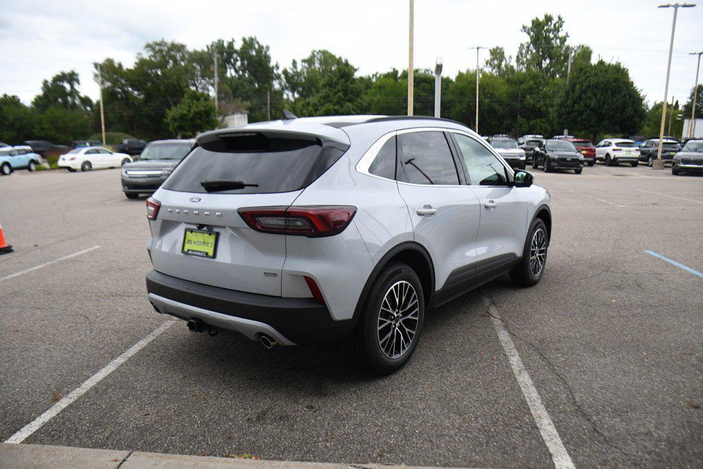 new 2025 Ford Escape PHEV car, priced at $35,407