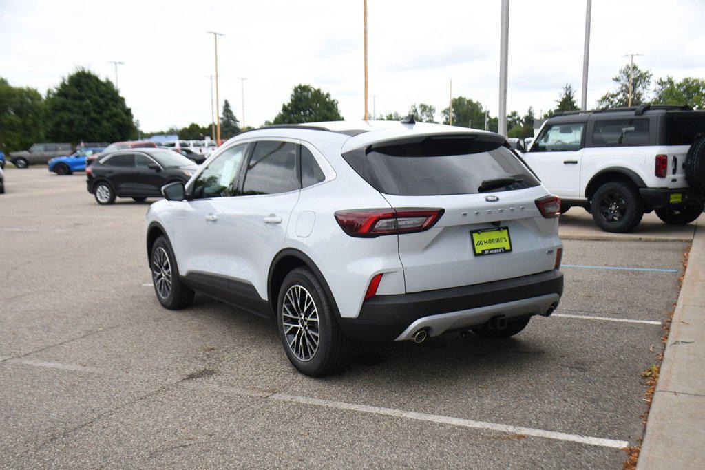 new 2025 Ford Escape PHEV car, priced at $35,407