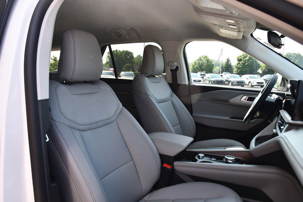 new 2025 Ford Explorer car, priced at $44,345