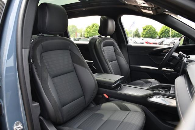 new 2025 Lincoln Nautilus car, priced at $63,673