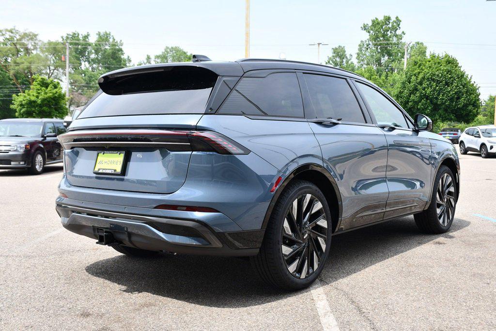 new 2025 Lincoln Nautilus car, priced at $63,673