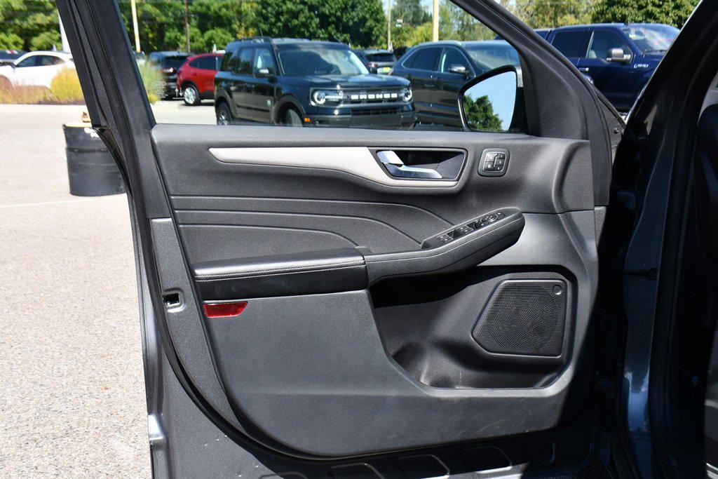 used 2022 Ford Escape car, priced at $22,995