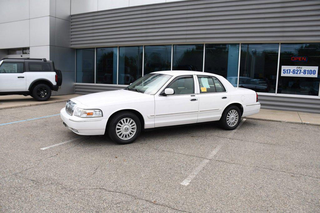 used 2006 Mercury Grand Marquis car, priced at $6,995