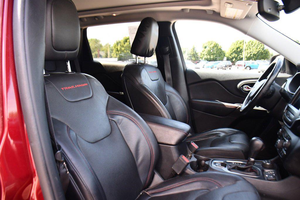 used 2020 Jeep Cherokee car, priced at $19,249