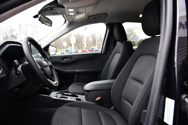 new 2025 Ford Escape car, priced at $31,229