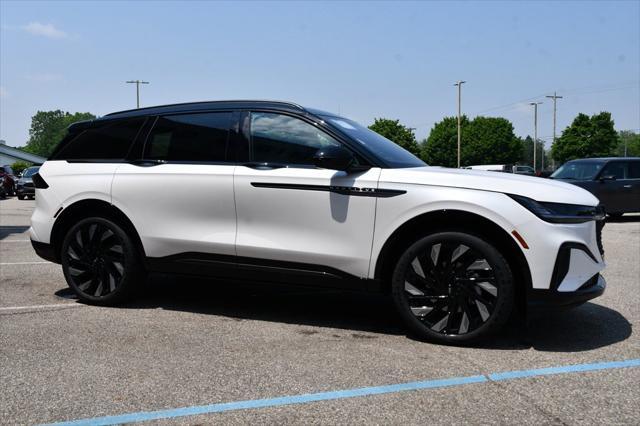 new 2025 Lincoln Nautilus car, priced at $61,893