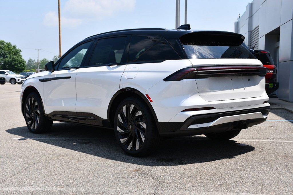 used 2025 Lincoln Nautilus car, priced at $66,145