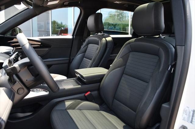 new 2025 Lincoln Nautilus car, priced at $61,893