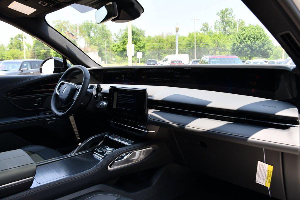 used 2025 Lincoln Nautilus car, priced at $66,145