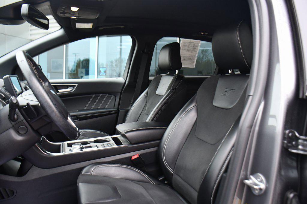 used 2022 Ford Edge car, priced at $31,749