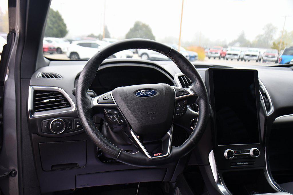 used 2022 Ford Edge car, priced at $31,749