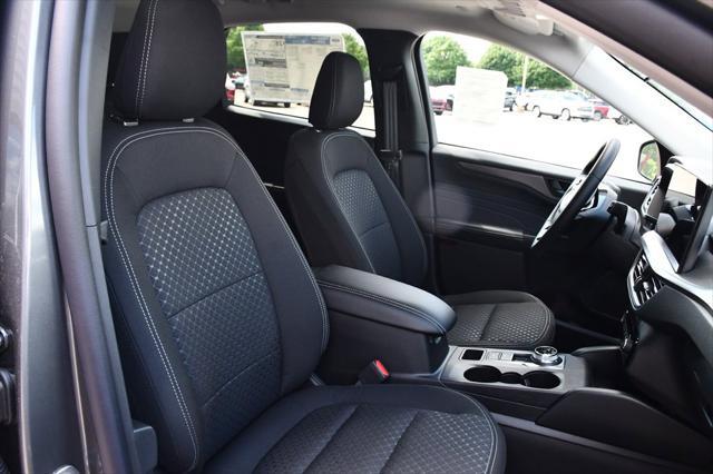 new 2025 Ford Escape car, priced at $32,127