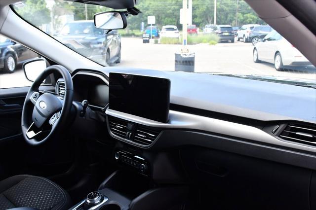new 2025 Ford Escape car, priced at $32,127