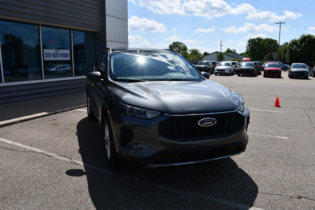 new 2025 Ford Escape car, priced at $30,127