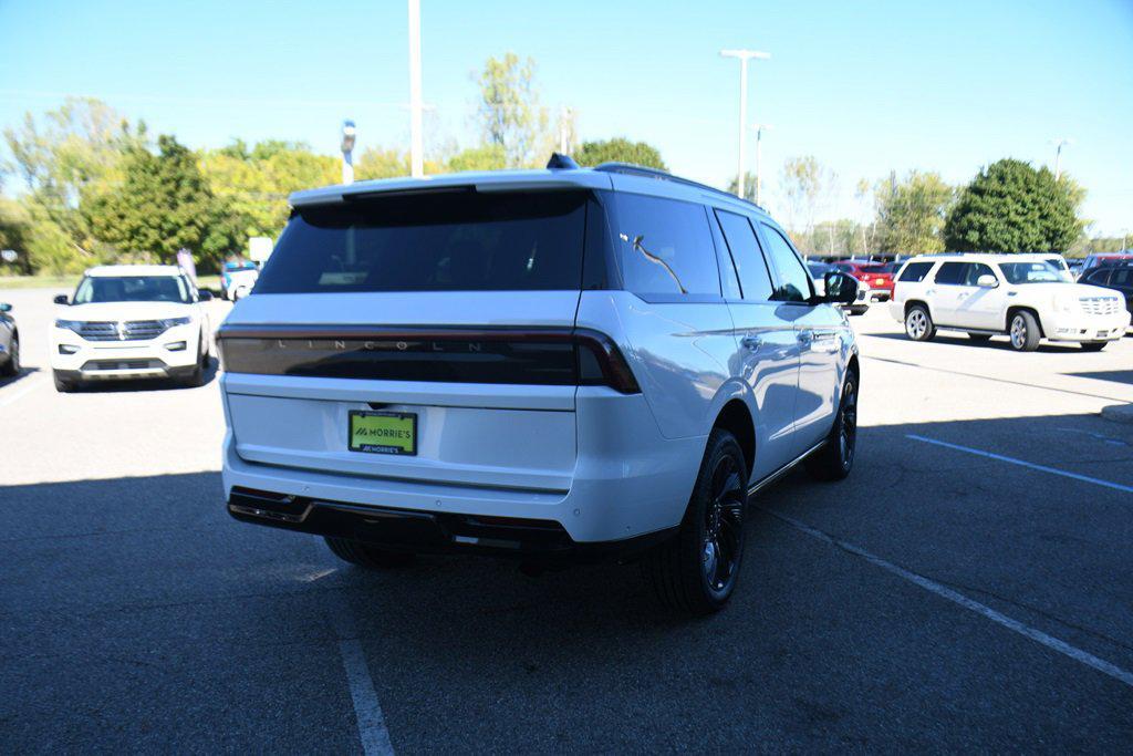 new 2025 Lincoln Navigator car, priced at $97,748
