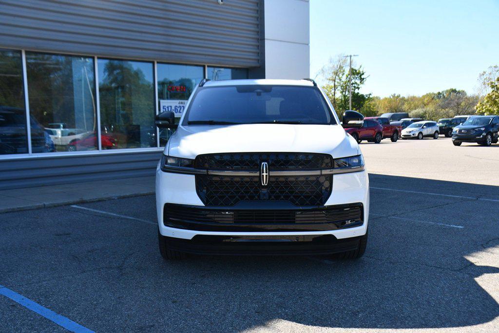 new 2025 Lincoln Navigator car, priced at $97,748