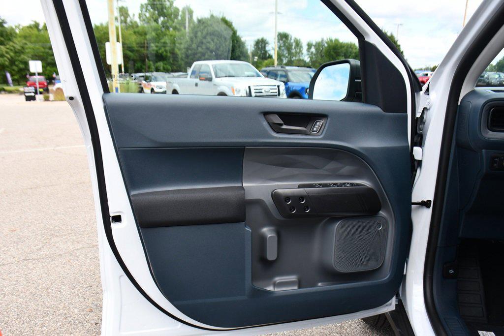 new 2025 Ford Maverick car, priced at $29,627