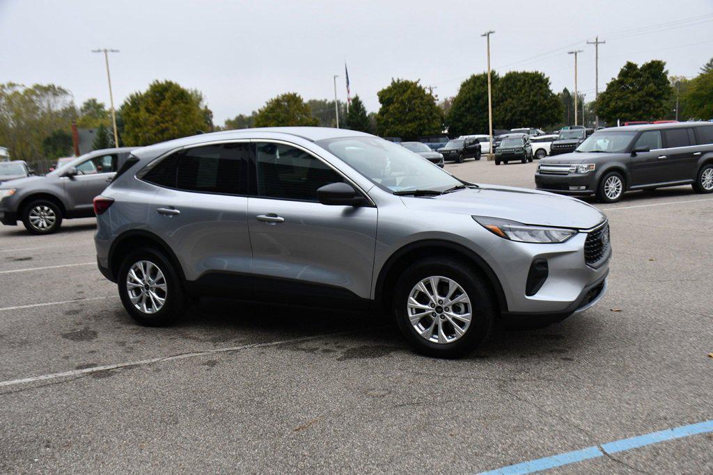 used 2023 Ford Escape car, priced at $25,749