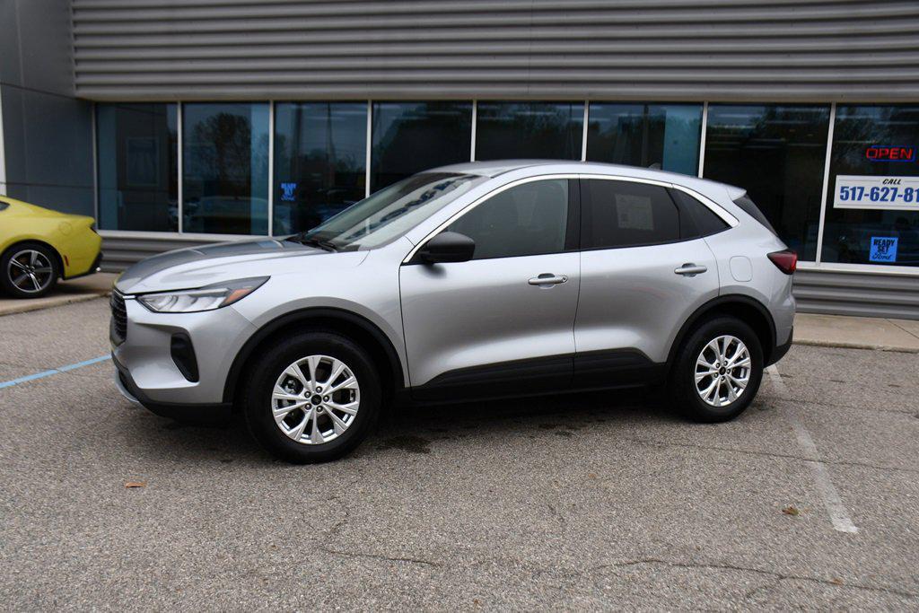 used 2023 Ford Escape car, priced at $25,749