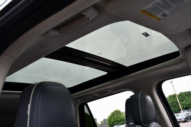 used 2020 Lincoln Navigator car, priced at $49,749