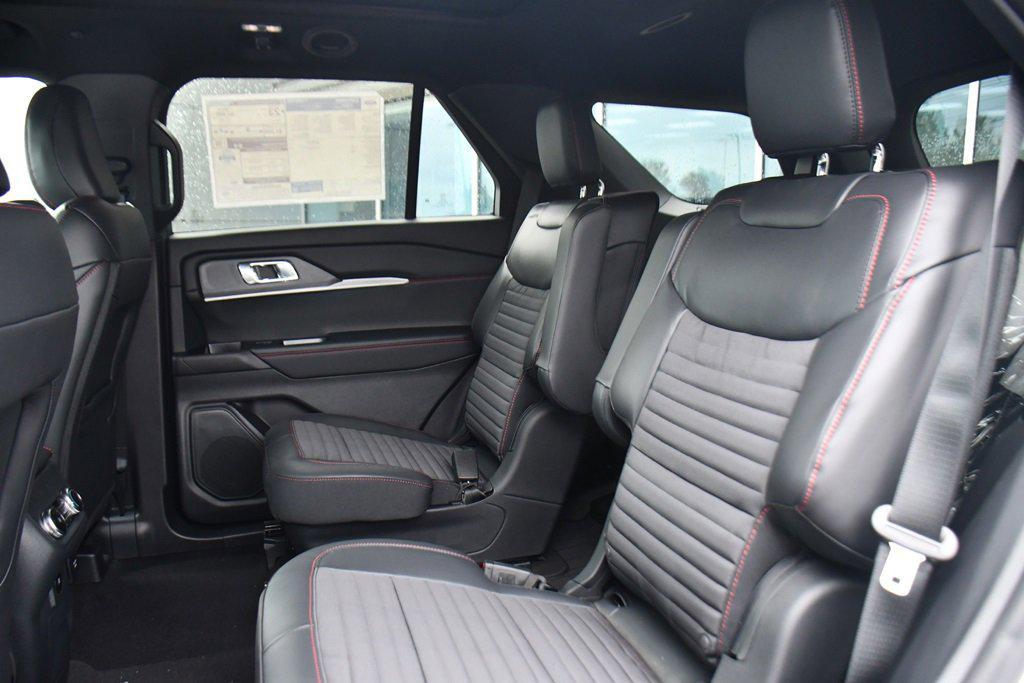 new 2025 Ford Explorer car, priced at $48,879