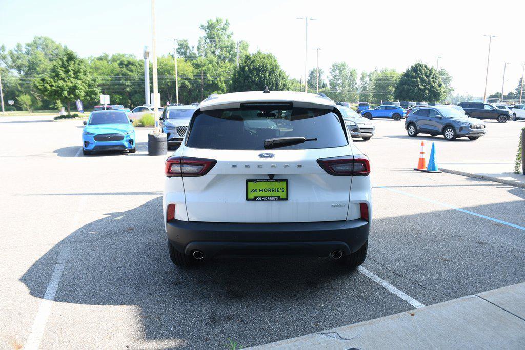 used 2025 Ford Escape car, priced at $30,565