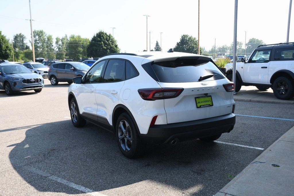 used 2025 Ford Escape car, priced at $30,565