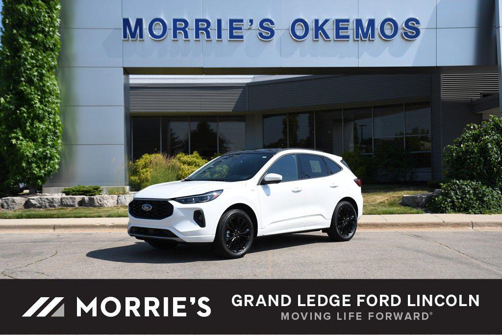 used 2025 Ford Escape car, priced at $33,999