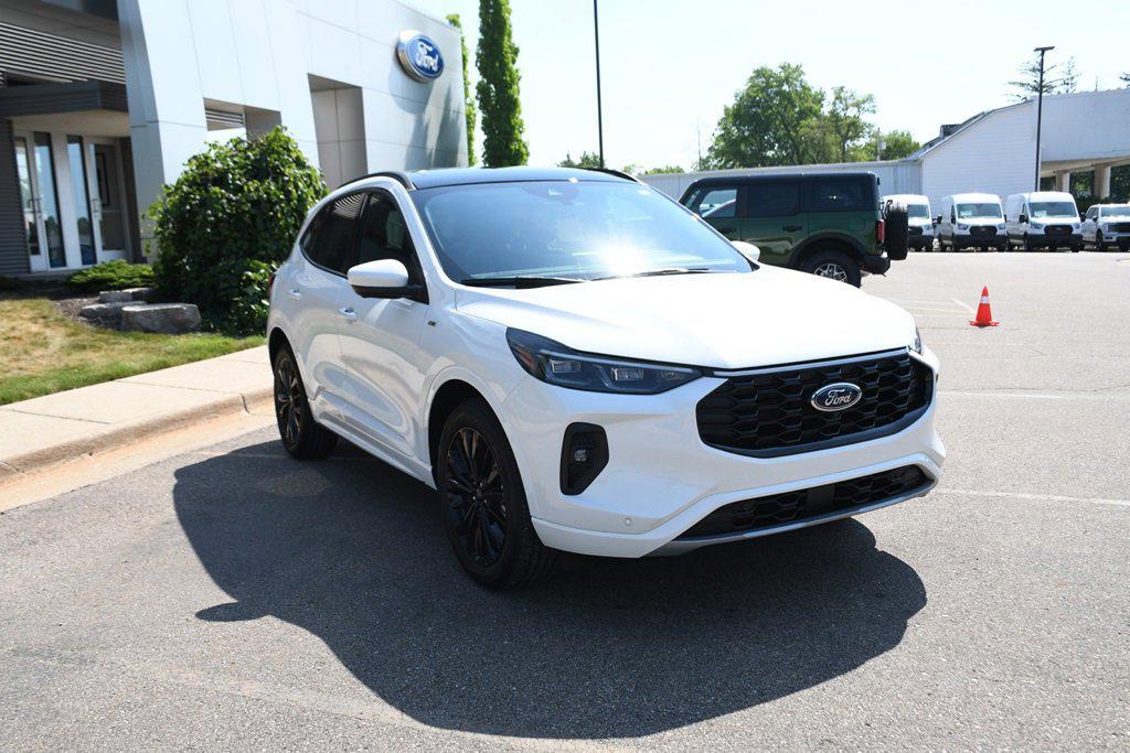 used 2025 Ford Escape car, priced at $33,749