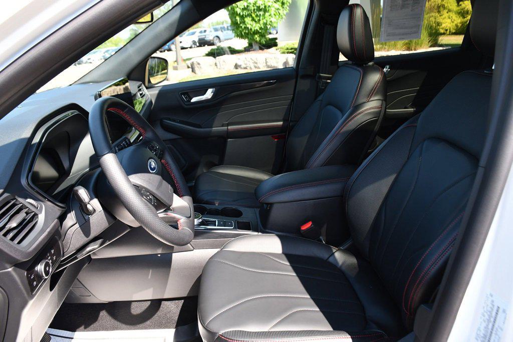 used 2025 Ford Escape car, priced at $33,749