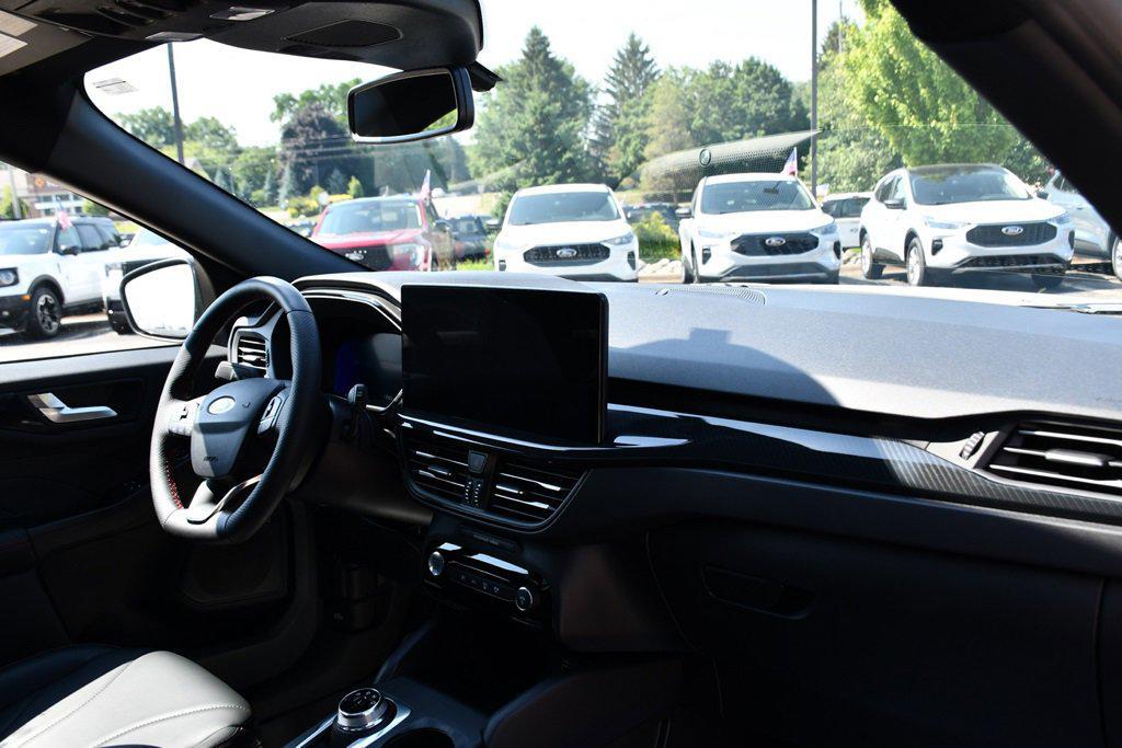 used 2025 Ford Escape car, priced at $33,749