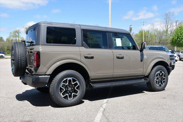 new 2025 Ford Bronco car, priced at $54,658
