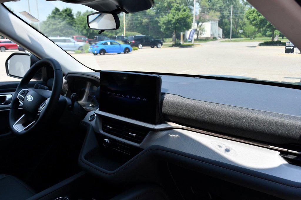 new 2025 Ford Explorer car, priced at $43,635