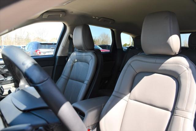 new 2025 Lincoln Corsair car, priced at $46,009