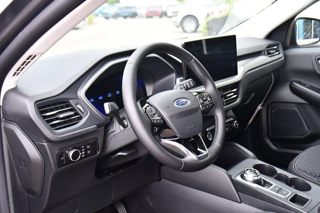new 2025 Ford Escape car, priced at $29,800